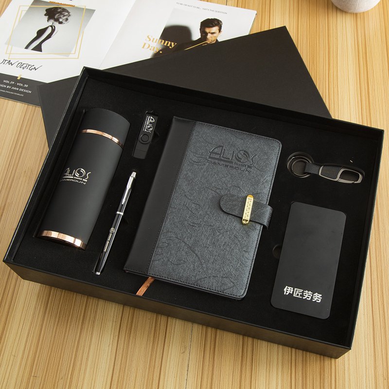 如何为即将到来的同学会定制专属礼品？让我们从创意到实践一步步拆解这个过程。